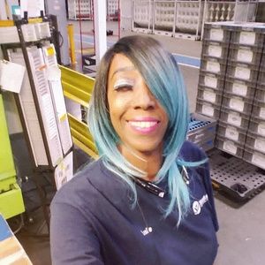 Meet your Posher, Leslie